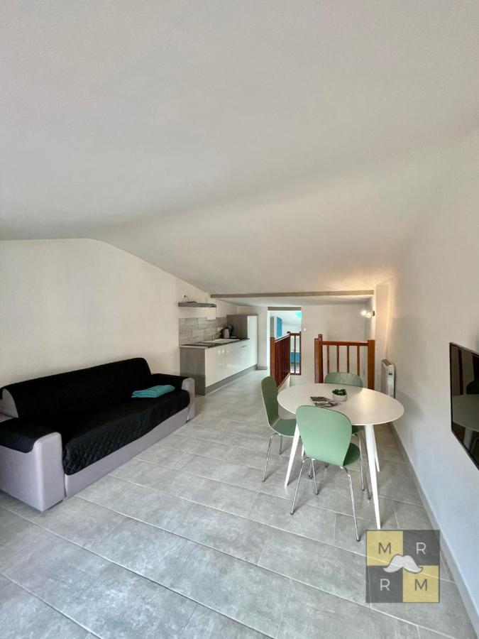 Le Donjon - Vue Cite Pied Cite Medievale Neuf การ์กาซอน ภายนอก รูปภาพ